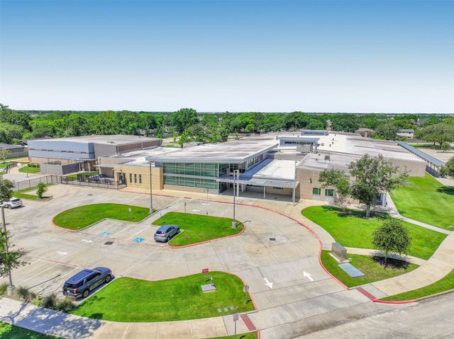 502 Dawn Drive, League City, TX 77573