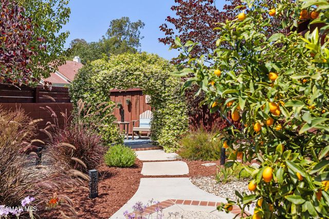 13617 Gunsmoke Road, Moorpark, CA 93021