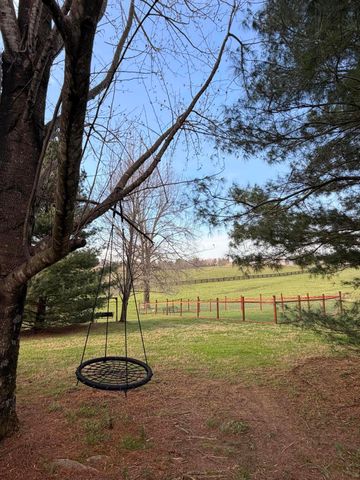 51 Conns Lane, Lancaster, KY 40444