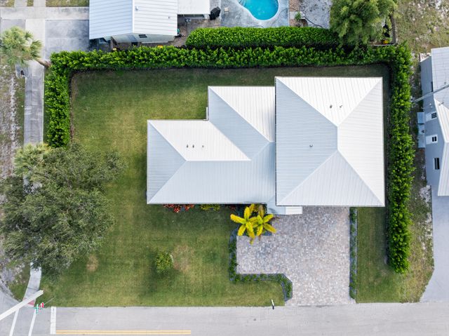 1176 NE Terrace Way, Jensen Beach, FL 34957