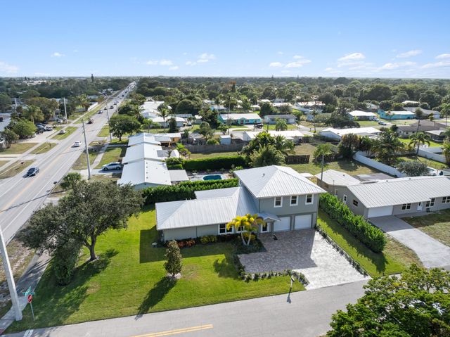 1176 NE Terrace Way, Jensen Beach, FL 34957