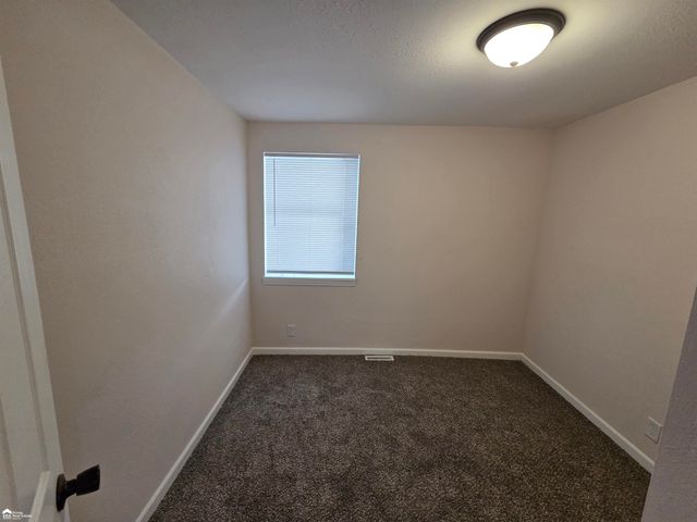 2164 E Whittemore Avenue, Burton, MI 48529