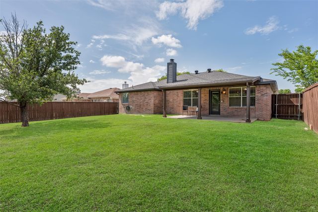 230 Lake Wichita Drive, Wylie, TX 75098