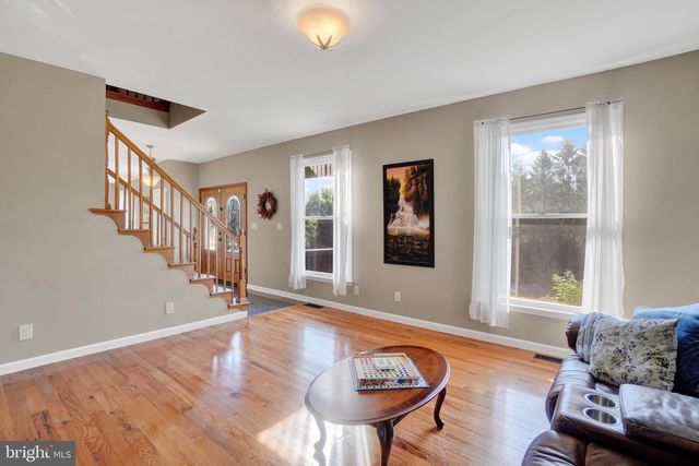 7B HERITAGE FARM DR, New Freedom, PA 17349