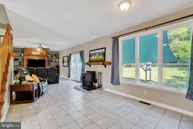 7B HERITAGE FARM DR, New Freedom, PA 17349
