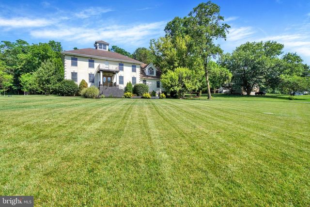 7B HERITAGE FARM DR, New Freedom, PA 17349