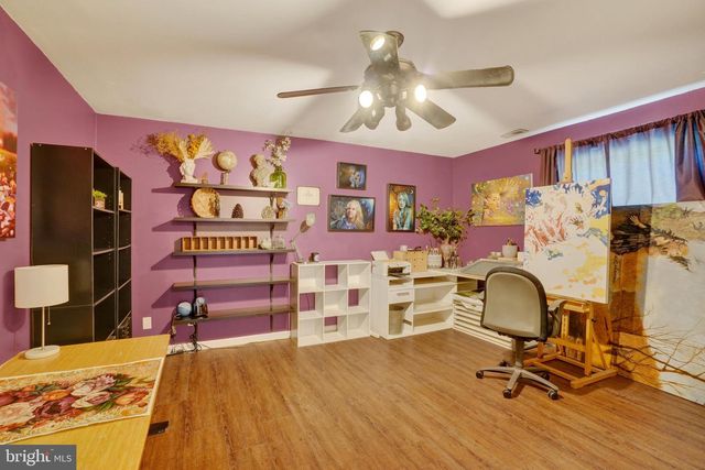7B HERITAGE FARM DR, New Freedom, PA 17349