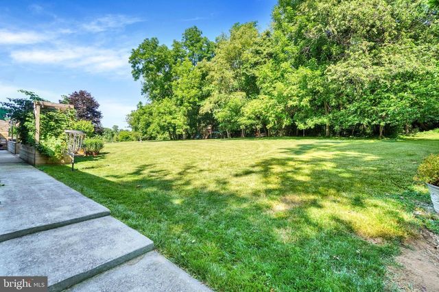 7B HERITAGE FARM DR, New Freedom, PA 17349