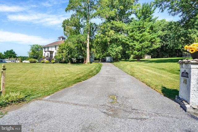7B HERITAGE FARM DR, New Freedom, PA 17349