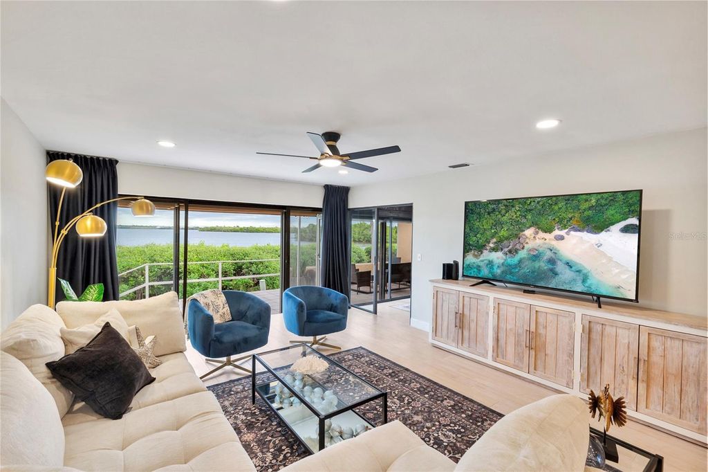 Image 1 of property listing at 3887 CATALINA DRIVE, Bradenton, FL 34210