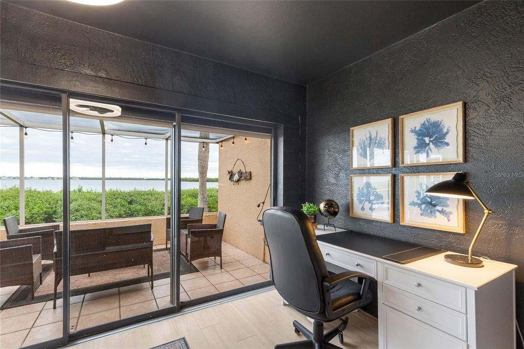 Image 29 of property listing at 3887 CATALINA DRIVE, Bradenton, FL 34210