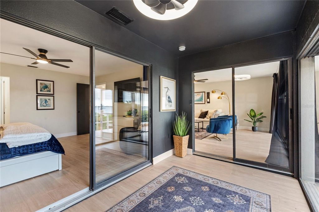 Image 32 of property listing at 3887 CATALINA DRIVE, Bradenton, FL 34210