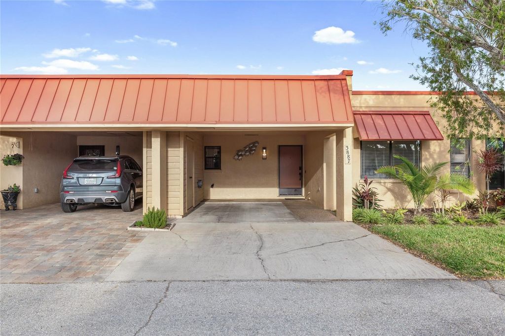 Image 43 of property listing at 3887 CATALINA DRIVE, Bradenton, FL 34210