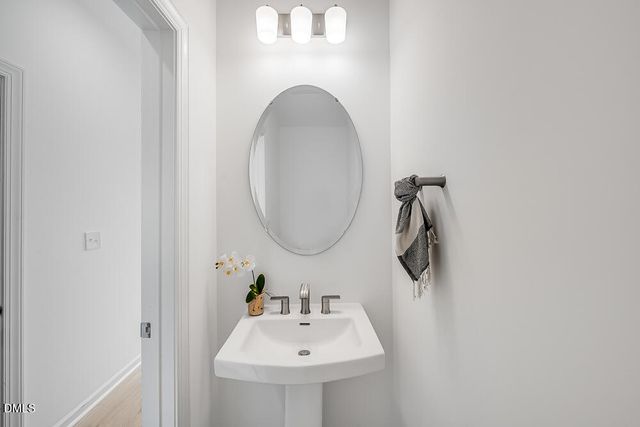 8731 Malmesbury Lane, Wake Forest, NC 27587