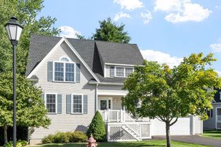 27 Footbridge Lane # 11, Dover, NH 03820