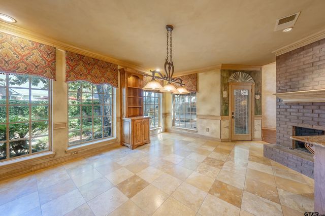 3406 Pebblebrook, Tyler, TX 75707