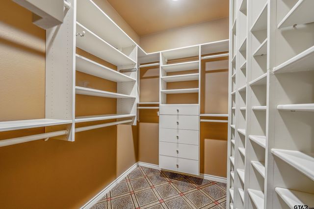 3406 Pebblebrook, Tyler, TX 75707