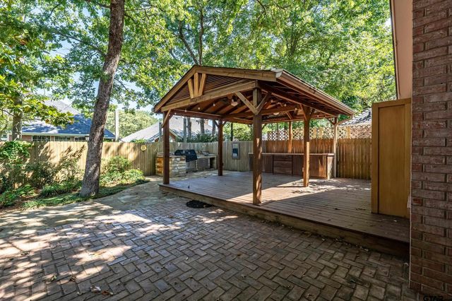 3406 Pebblebrook, Tyler, TX 75707