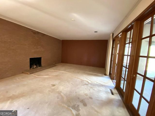 608 Pine Point Circle, Valdosta, GA 31602