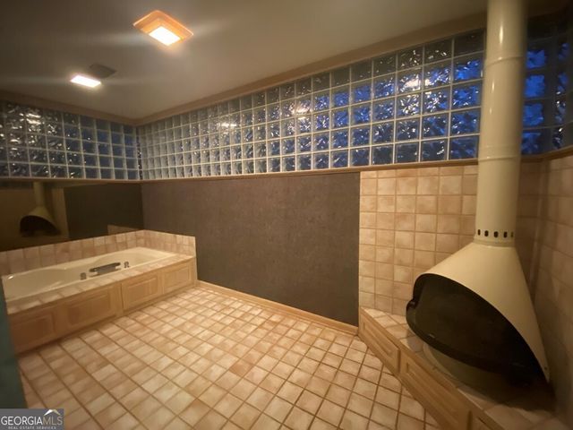 608 Pine Point Circle, Valdosta, GA 31602