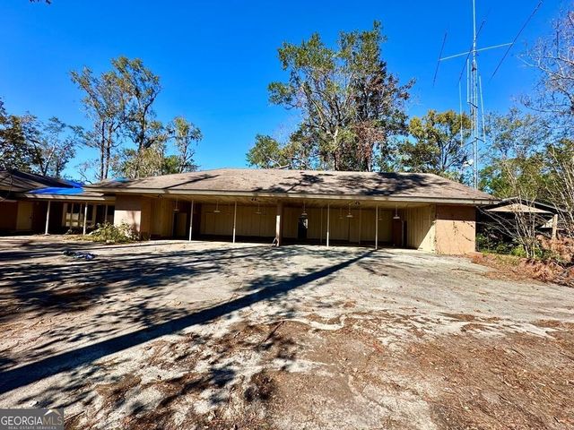 608 Pine Point Circle, Valdosta, GA 31602