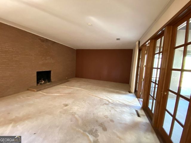 608 Pine Point Circle, Valdosta, GA 31602