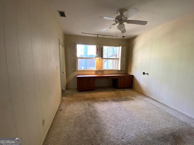 608 Pine Point Circle, Valdosta, GA 31602