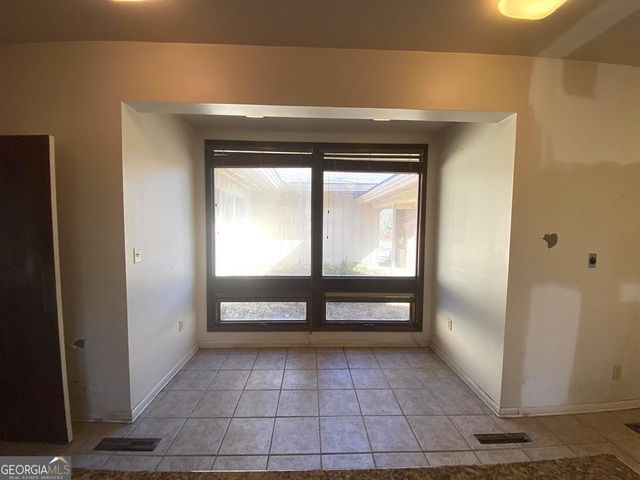 608 Pine Point Circle, Valdosta, GA 31602