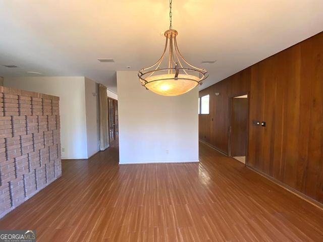 608 Pine Point Circle, Valdosta, GA 31602