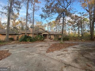 608 Pine Point Circle, Valdosta, GA 31602