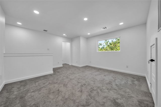 702 W Rochester Street, Terrell, TX 75160