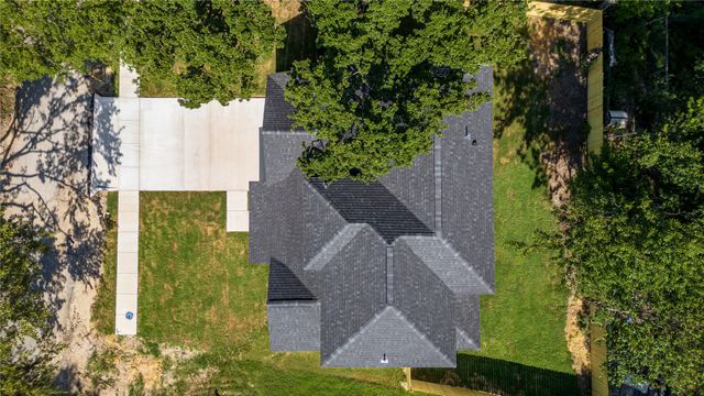 702 W Rochester Street, Terrell, TX 75160