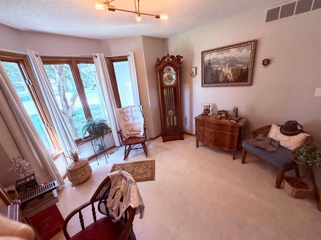 4610 N Farmstead Ct., Bel Aire, KS 67220