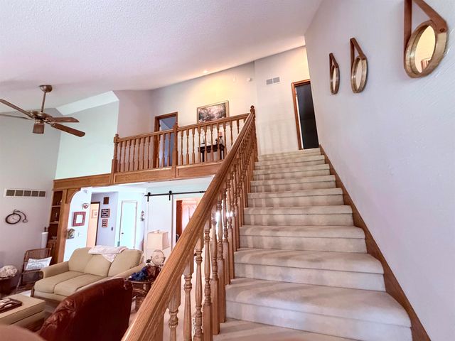4610 N Farmstead Ct., Bel Aire, KS 67220