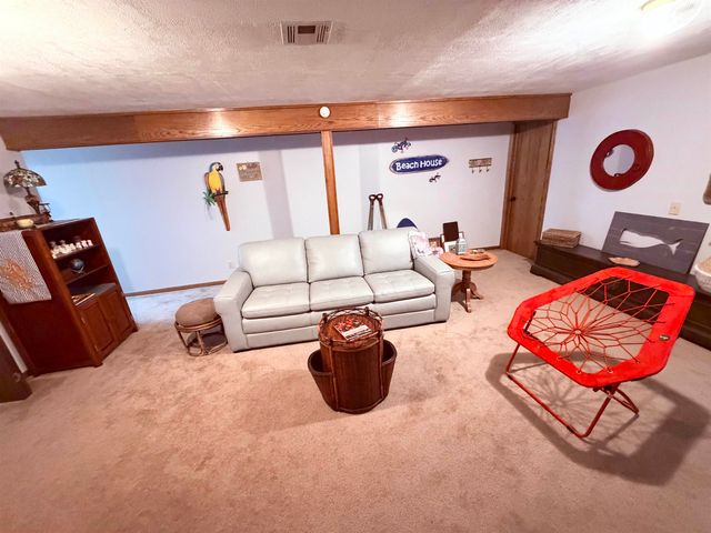 4610 N Farmstead Ct., Bel Aire, KS 67220