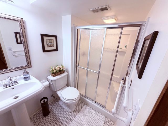 4610 N Farmstead Ct., Bel Aire, KS 67220