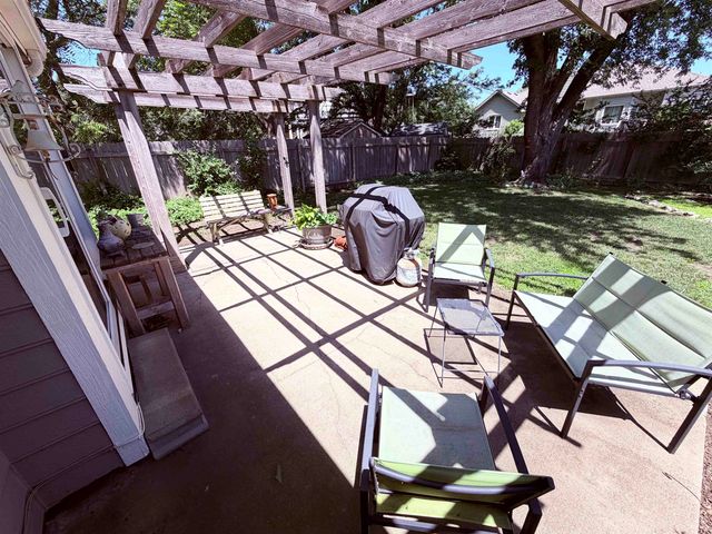 4610 N Farmstead Ct., Bel Aire, KS 67220