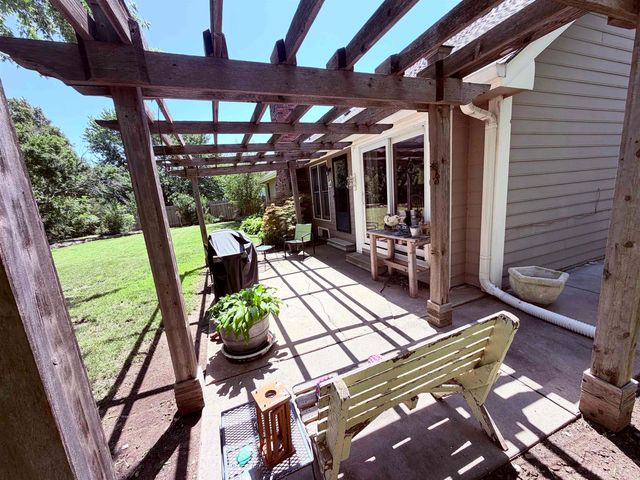 4610 N Farmstead Ct., Bel Aire, KS 67220
