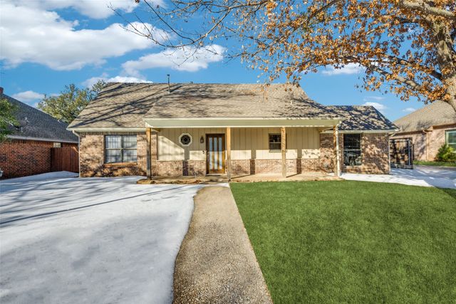 1929 N Lake Trail, Denton, TX 76201