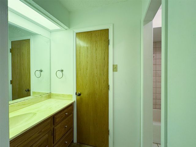 2006 Cornwall Lane, Sachse, TX 75048