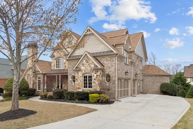 2302 Walkers Glen Lane, Buford, GA 30519