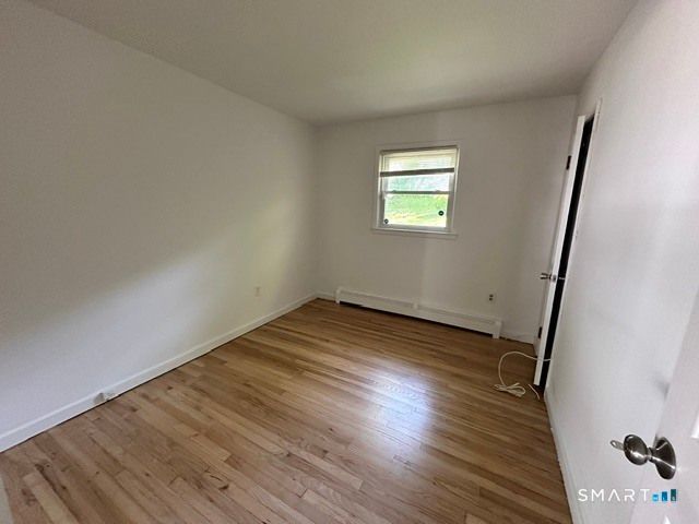 8 Lincoln Avenue, Norwalk, CT 06854