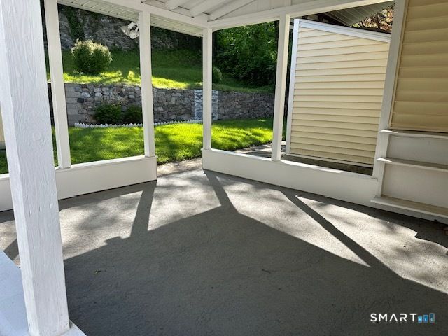 8 Lincoln Avenue, Norwalk, CT 06854