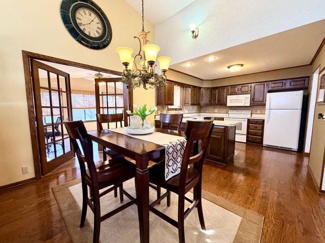 1919 Driftwood Avenue, Worthington, MN 56187