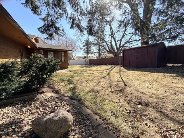 1919 Driftwood Avenue, Worthington, MN 56187