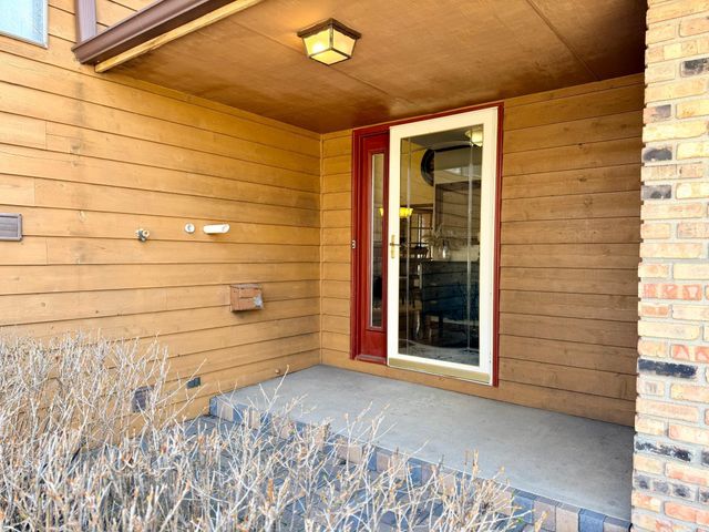 1919 Driftwood Avenue, Worthington, MN 56187