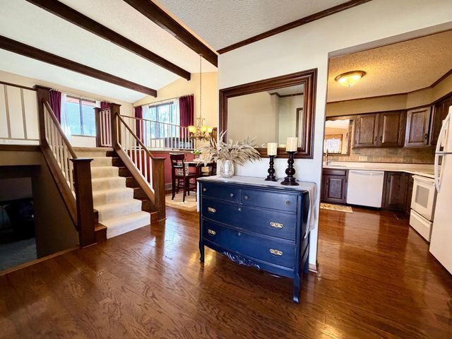 1919 Driftwood Avenue, Worthington, MN 56187