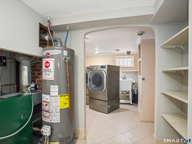 3125 Old Town Road, Bridgeport, CT 06606