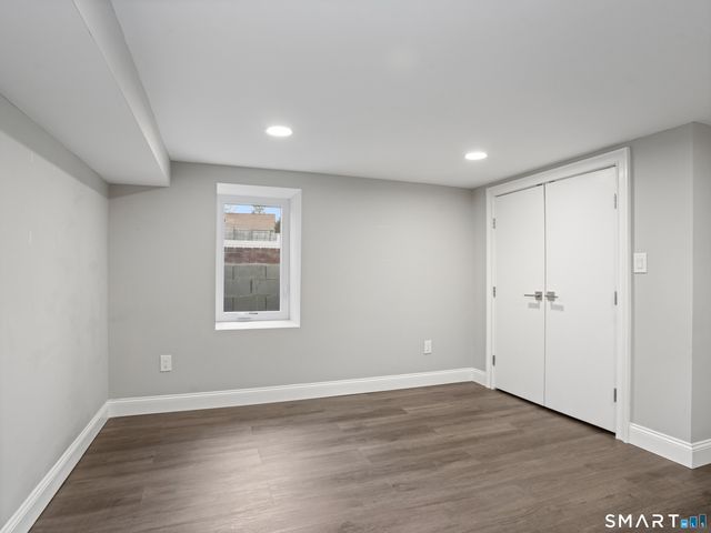 3125 Old Town Road, Bridgeport, CT 06606