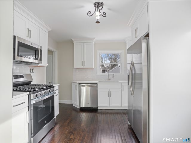 3125 Old Town Road, Bridgeport, CT 06606